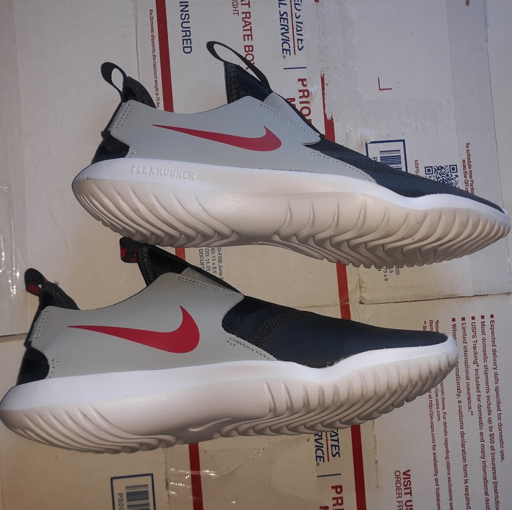 Nike flex runner shoes
